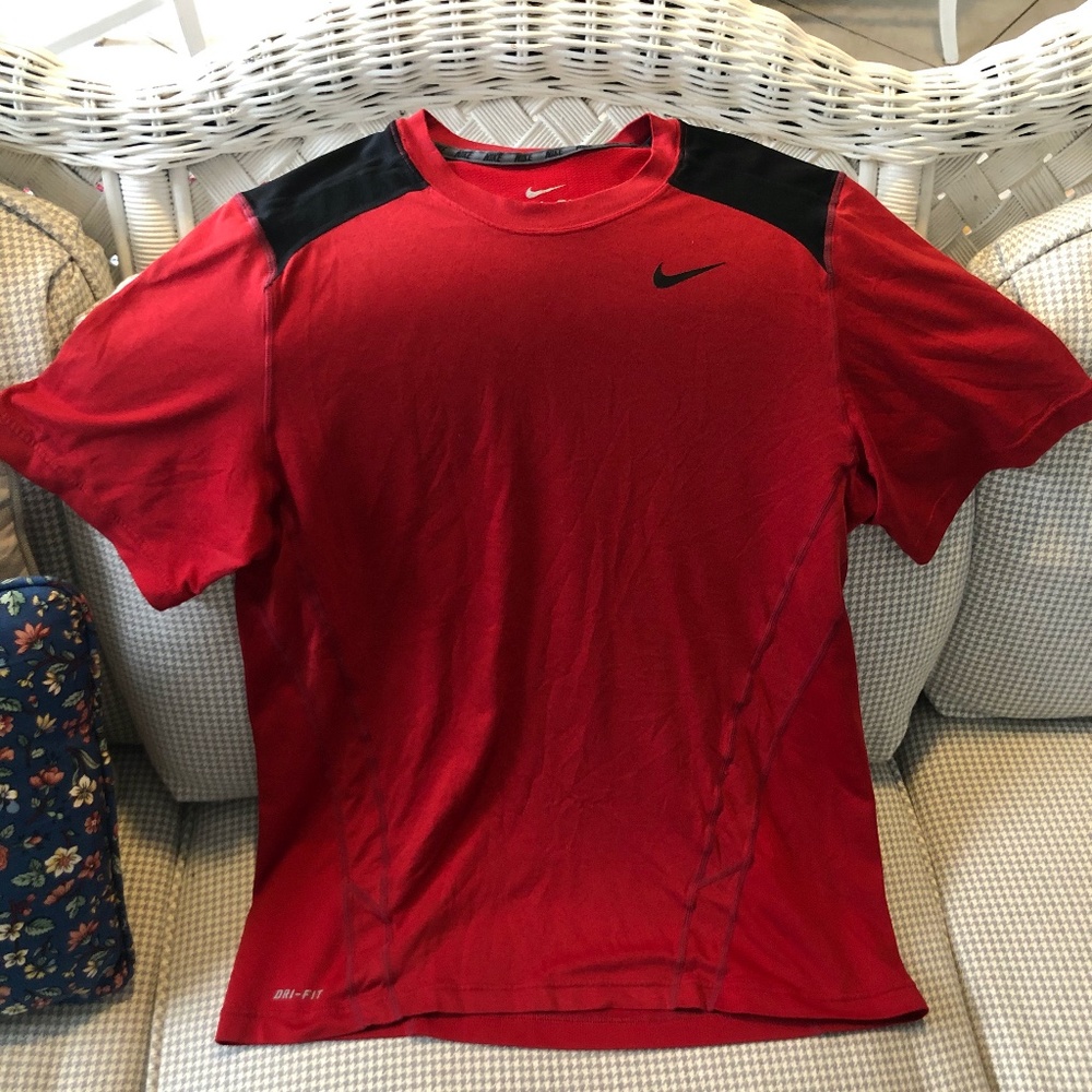 Nike Dri-Fit mens medium